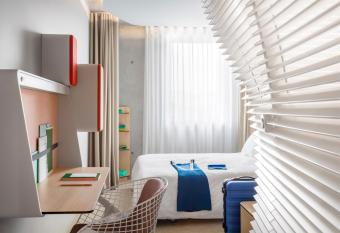 Okko Hotels Cannes Centre allows 18 year olds to book a room