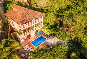 Villa Nautilus allows 18 year olds to book a room