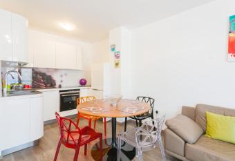 Apartment Mia has Balcony rooms