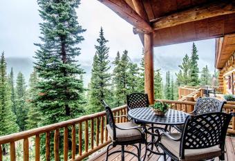 The Silver Lake Lodge - Adults Only has Balcony rooms