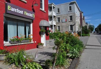 Barefoot Inn allows 18 year olds to book a room