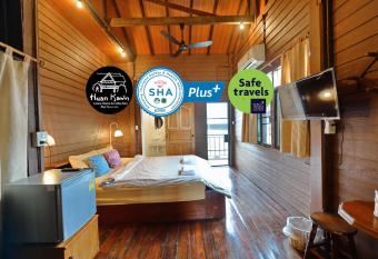 Huan Kawin Est.58 Lanna Home & Collection has Balcony rooms