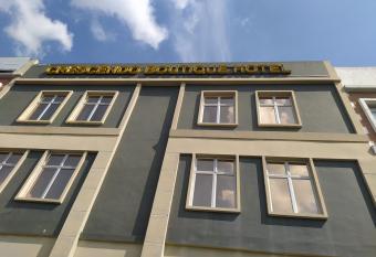 Crescendo Boutique Hotel allows 18 year olds to book a room