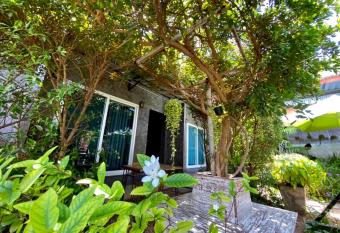 Samanta By The Sea has Balcony rooms