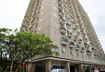 Adaru Property at Sunter Park View has Balcony rooms