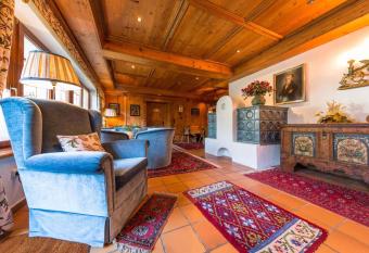 Apartment in Zell am Ziller with One-Bedroom 2 has Balcony rooms