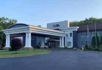 Best Western Owego Inn allows 18 year olds to book a room
