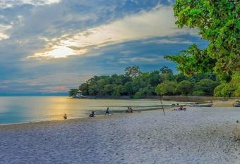 Hotel de la Plage has Balcony rooms