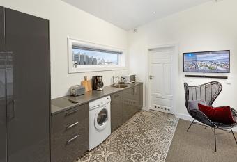 Ice Apartments Reykjavik by Heimaleiga allows 18 year olds to book a room