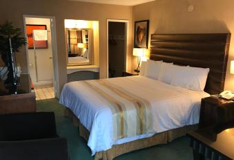 Discovery Inn allows 18 year olds to book a room