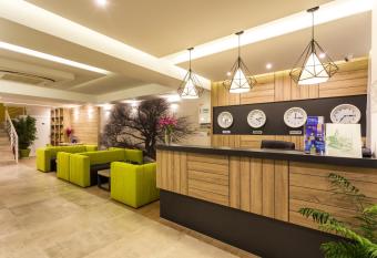 Hotel Compliment has Balcony rooms