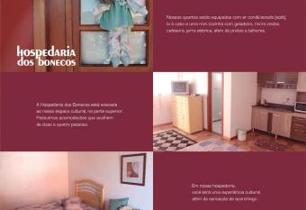 Estudio dos Bonecos has Balcony rooms
