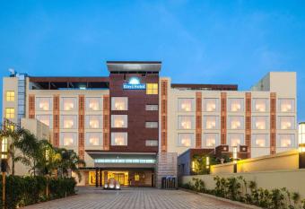 Days Hotel by Wyndham Chennai OMR allows 18 year olds to book a room