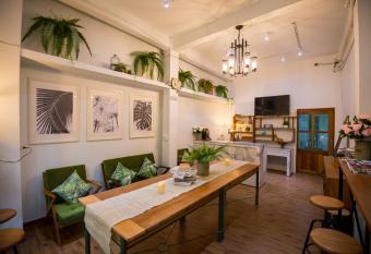 Victory Park Hostel has Balcony rooms