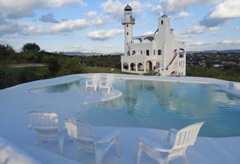 El Faro de Carpier - ApartHotel & Restaurante Bar Cafeter  a allows 18 year olds to book a room
