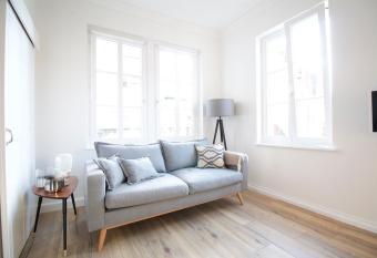 Boutique Charme Apartment allows 18 year olds to book a room