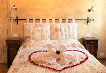 La Casa Delle Rondini allows 18 year olds to book a room