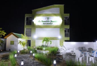 Le Secret de Jasmin has Balcony rooms