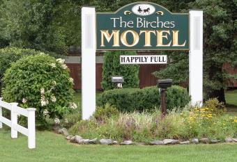 Birches Motel has Balcony rooms