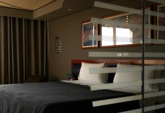 Hotel Oslo allows 18 year olds to book a room