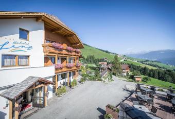 Almhotel Lenz allows 18 year olds to book a room