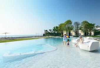 Veranda Resort Pattaya - MGallery by Sofitel allows 18 year olds to book a room