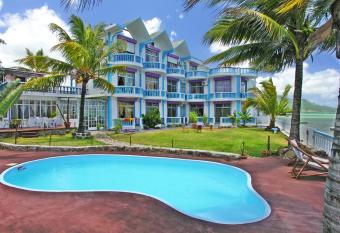 Coco Villa has Balcony rooms