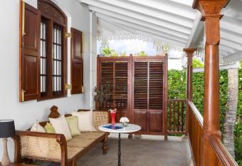 Maniumpathy Hotel has Balcony rooms