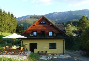 Priv  t Za Les  kom has Balcony rooms