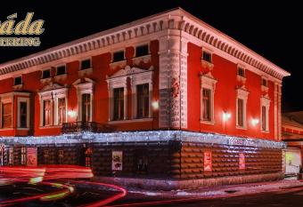 Hotel Kaskada allows 18 year olds to book a room