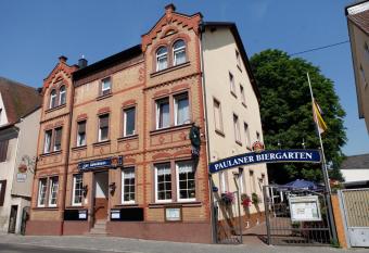 Zur Waldlust allows 18 year olds to book a room