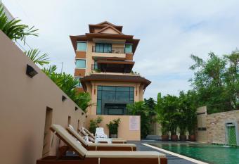 VISA Hotel Hua Hin - SHA Plus has Balcony rooms