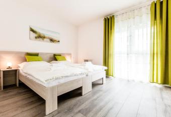 Hotel Anna Hilden allows 18 year olds to book a room