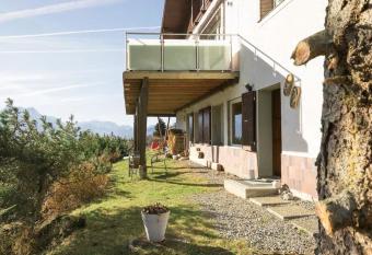 La petite Silene has Balcony rooms