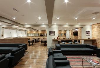 Play Hotel   guas Claras allows 18 year olds to book a room