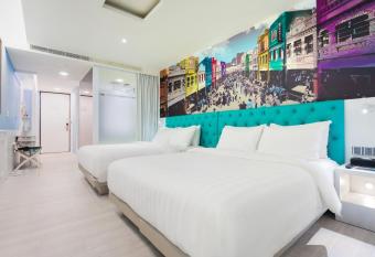FX Hotel Tainan allows 18 year olds to book a room