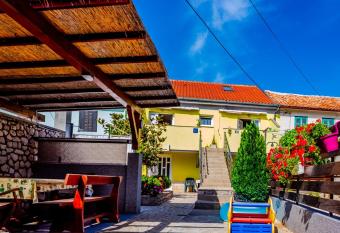 Apartment Kopajtic has Balcony rooms