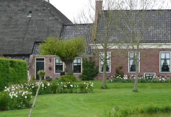 Landgoedlogies P  bema has Balcony rooms