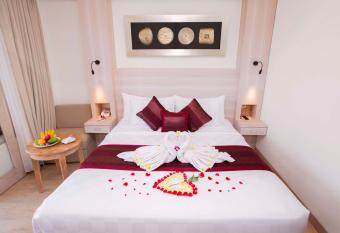 Core Hotel Benoa has Balcony rooms