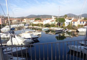 Port Grimaud Les Voiles has Balcony rooms