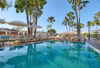 Alua Boccaccio has Balcony rooms