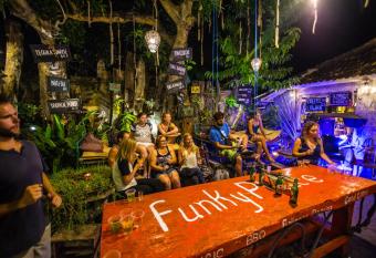 Funky Place has Balcony rooms