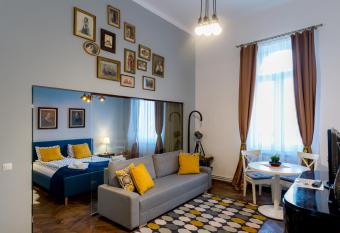 Cluj Aparthotel has Balcony rooms