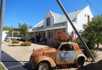 Karoo-Rust has Balcony rooms