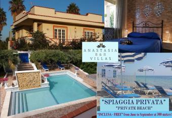 Anastasia Villas-B&B has Balcony rooms