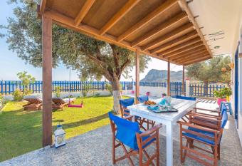 Stegna House Sea View has Balcony rooms