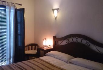 Casa Lareymora allows 18 year olds to book a room