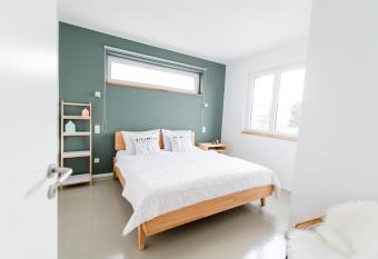 ElbQuartier Apartments Magdeburg  Die Stadtoase  allows 18 year olds to book a room