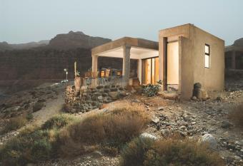 Mujib Chalets has Balcony rooms