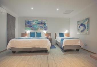 President Lodge allows 18 year olds to book a room